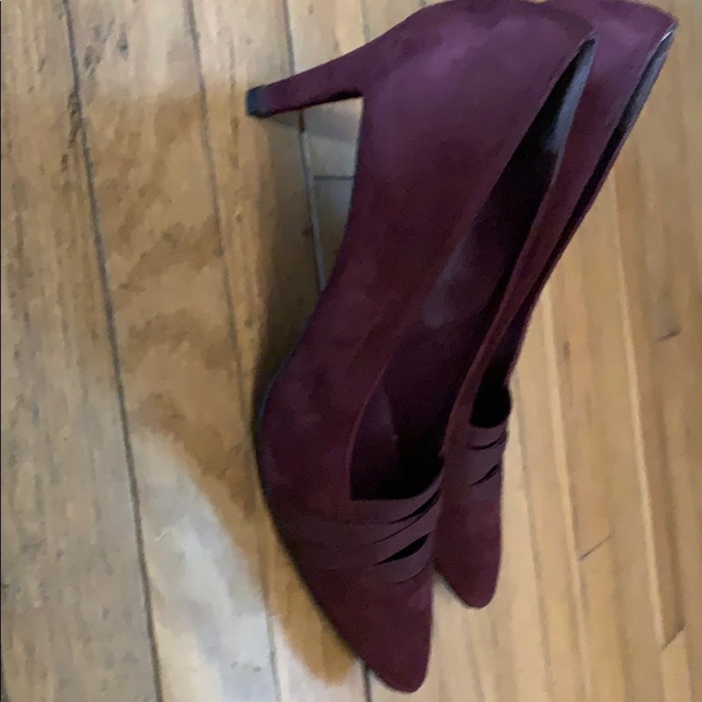 Shoes - Picture 2 of 3